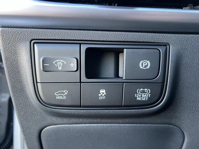 new 2026 Hyundai TUCSON Hybrid car, priced at $41,425