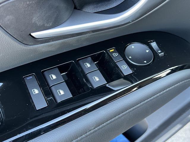 new 2026 Hyundai TUCSON Hybrid car, priced at $41,425