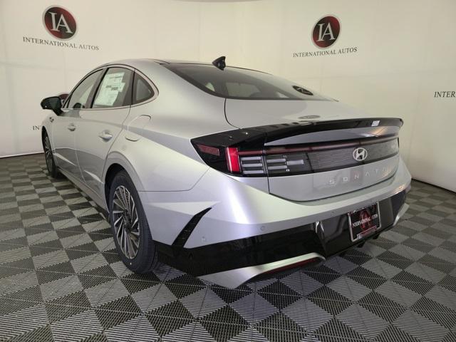 new 2025 Hyundai Sonata Hybrid car, priced at $38,685