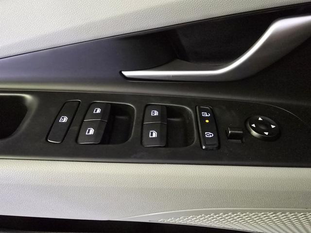 new 2025 Hyundai Elantra car, priced at $30,265