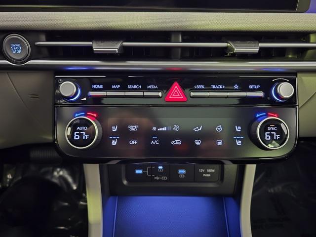 new 2025 Hyundai TUCSON Hybrid car, priced at $42,245