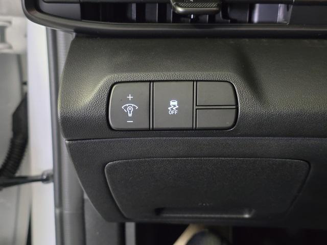 new 2025 Hyundai Elantra car, priced at $24,064