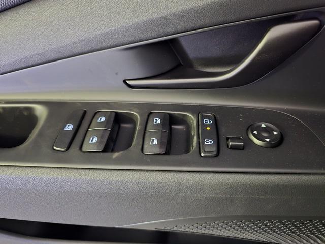 new 2025 Hyundai Elantra car, priced at $24,064