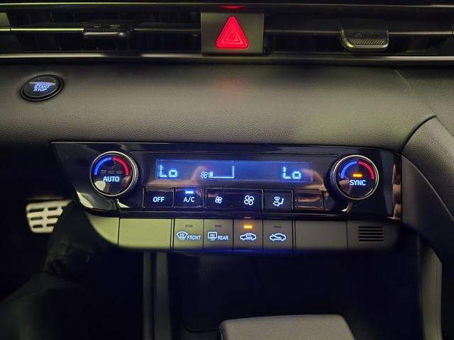 new 2025 Hyundai Elantra car, priced at $24,064