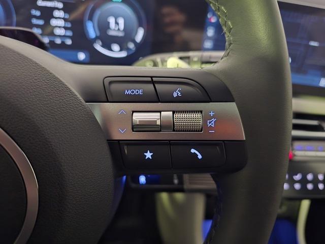 new 2025 Hyundai TUCSON Hybrid car, priced at $42,110