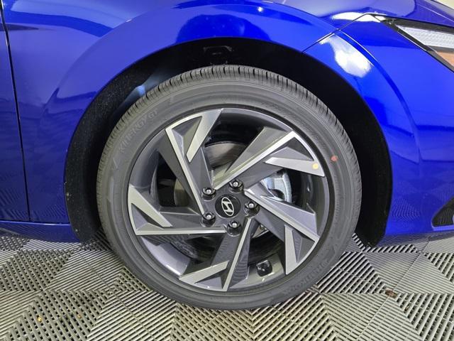 new 2025 Hyundai Elantra car, priced at $27,179