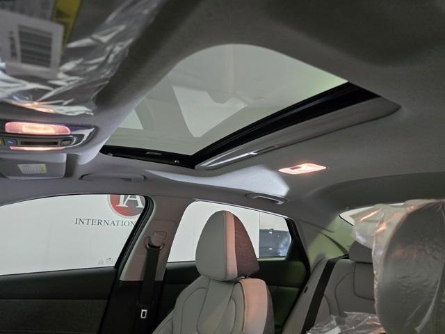 new 2025 Hyundai Elantra car, priced at $27,179