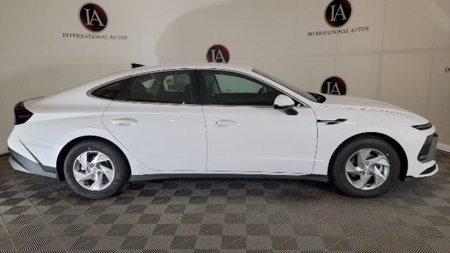 new 2025 Hyundai Sonata car, priced at $27,992