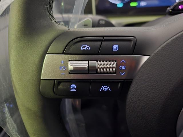 new 2025 Hyundai TUCSON Hybrid car, priced at $40,986