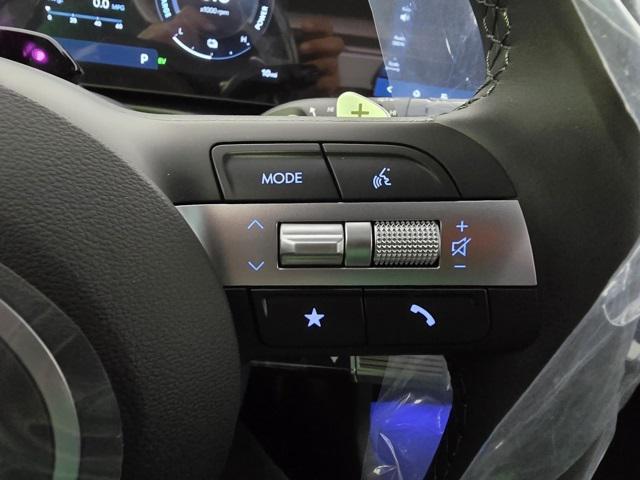 new 2025 Hyundai TUCSON Hybrid car, priced at $35,858