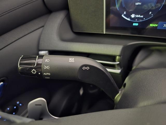 new 2025 Hyundai TUCSON Hybrid car, priced at $35,858