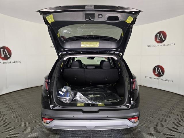 new 2025 Hyundai TUCSON Hybrid car, priced at $42,175