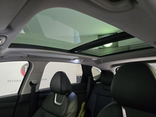 new 2025 Hyundai TUCSON Hybrid car, priced at $42,175