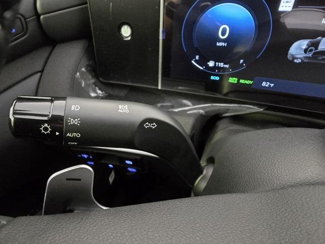 new 2025 Hyundai TUCSON Hybrid car, priced at $42,175
