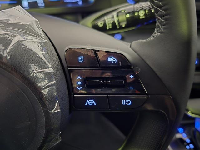 new 2025 Hyundai Elantra car, priced at $23,696