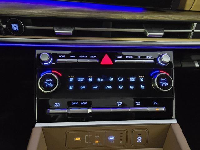 new 2025 Hyundai Santa Fe car, priced at $45,185
