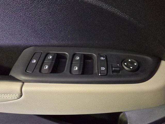 new 2025 Hyundai Venue car, priced at $24,800