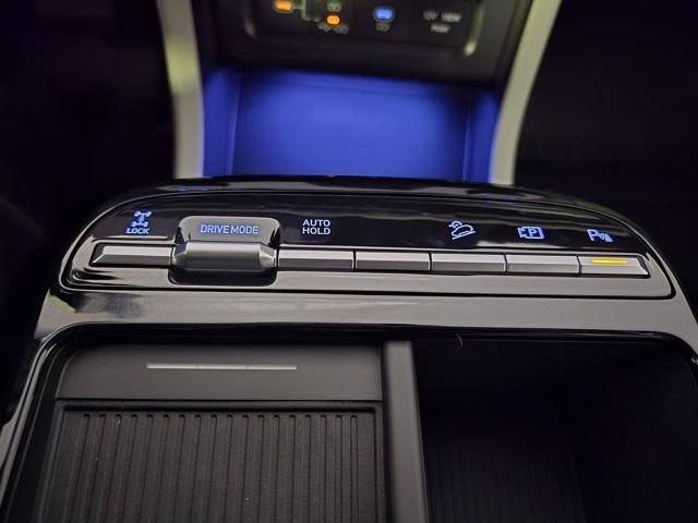 new 2026 Hyundai TUCSON Hybrid car, priced at $41,760