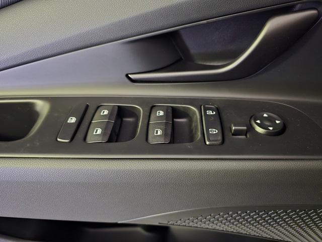 new 2025 Hyundai Elantra car, priced at $23,748