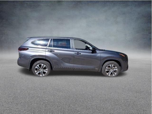 used 2024 Toyota Highlander Hybrid car, priced at $47,000