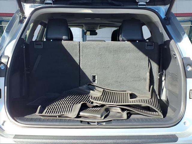 used 2021 Toyota Highlander car, priced at $26,898