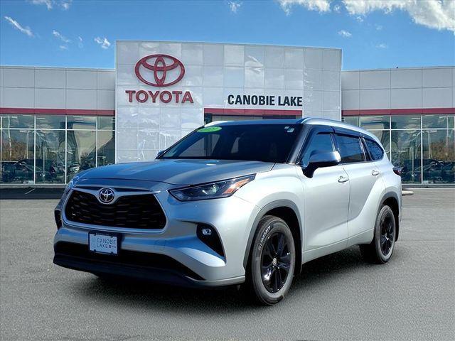 used 2021 Toyota Highlander car, priced at $26,898