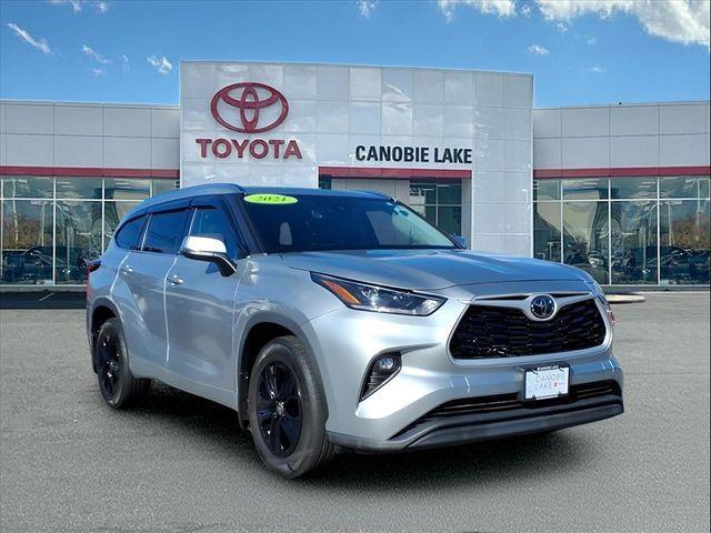 used 2021 Toyota Highlander car, priced at $26,898