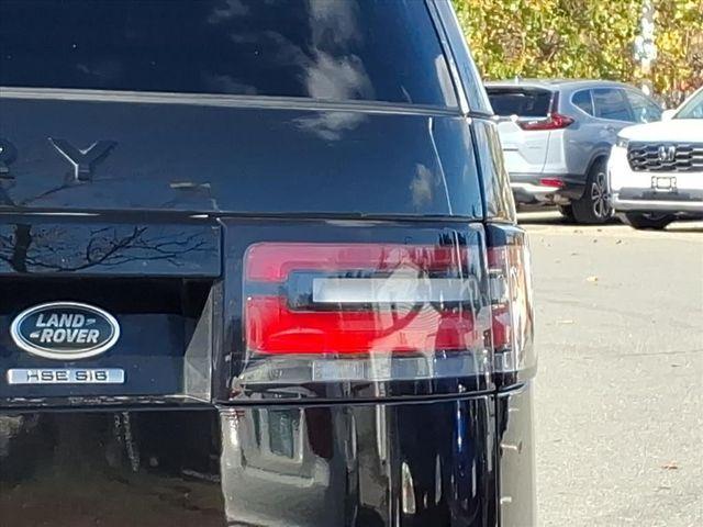 used 2018 Land Rover Discovery car, priced at $17,500