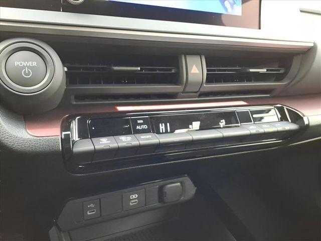 new 2026 Toyota Prius Plug-In Hybrid car, priced at $35,238