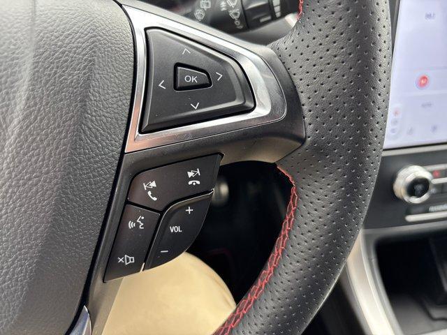 used 2024 Ford Edge car, priced at $32,999
