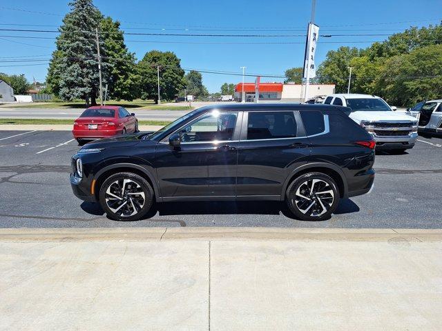 used 2024 Mitsubishi Outlander car, priced at $24,991