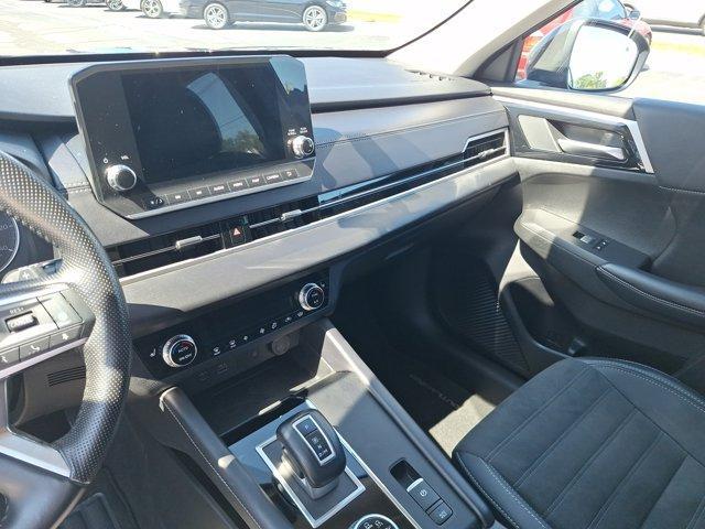 used 2024 Mitsubishi Outlander car, priced at $24,991