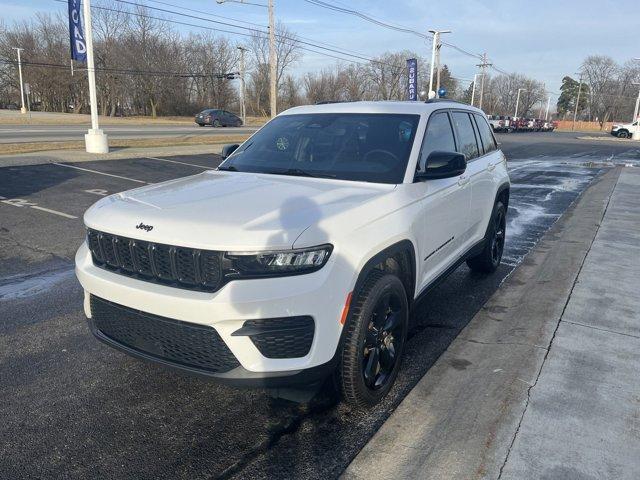 used 2023 Jeep Grand Cherokee car, priced at $29,600