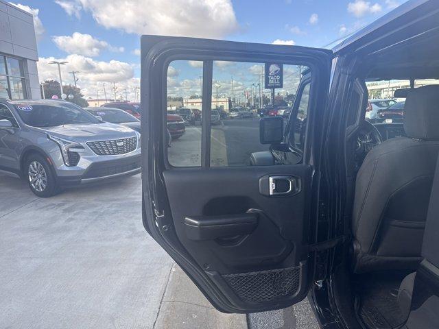 used 2021 Jeep Wrangler Unlimited car, priced at $23,400