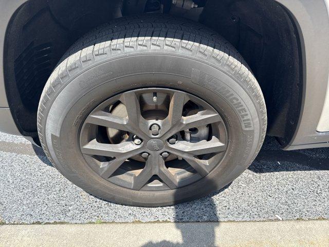 used 2021 Jeep Grand Cherokee L car, priced at $29,981
