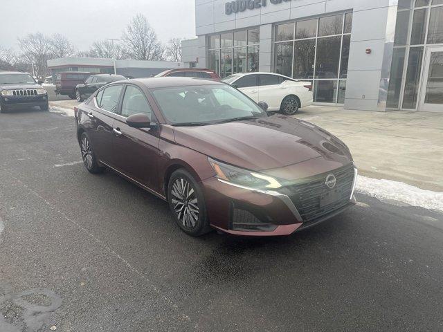 used 2023 Nissan Altima car, priced at $17,999