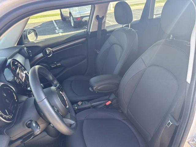 used 2022 MINI Hardtop car, priced at $22,999
