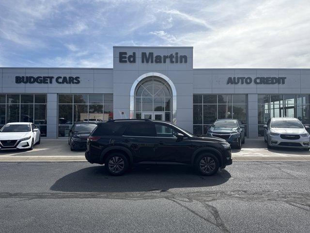 used 2024 Nissan Pathfinder car, priced at $27,999