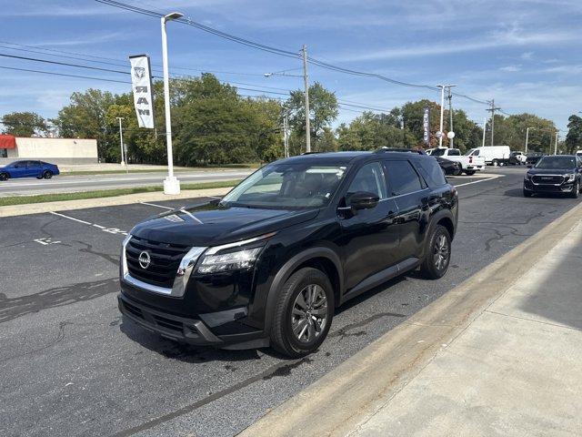 used 2024 Nissan Pathfinder car, priced at $27,999