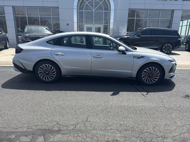 used 2024 Hyundai Sonata Hybrid car, priced at $23,999