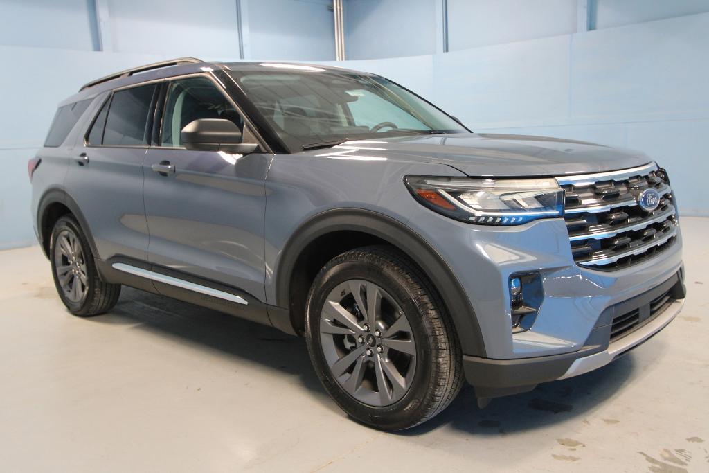 new 2025 Ford Explorer car, priced at $48,880