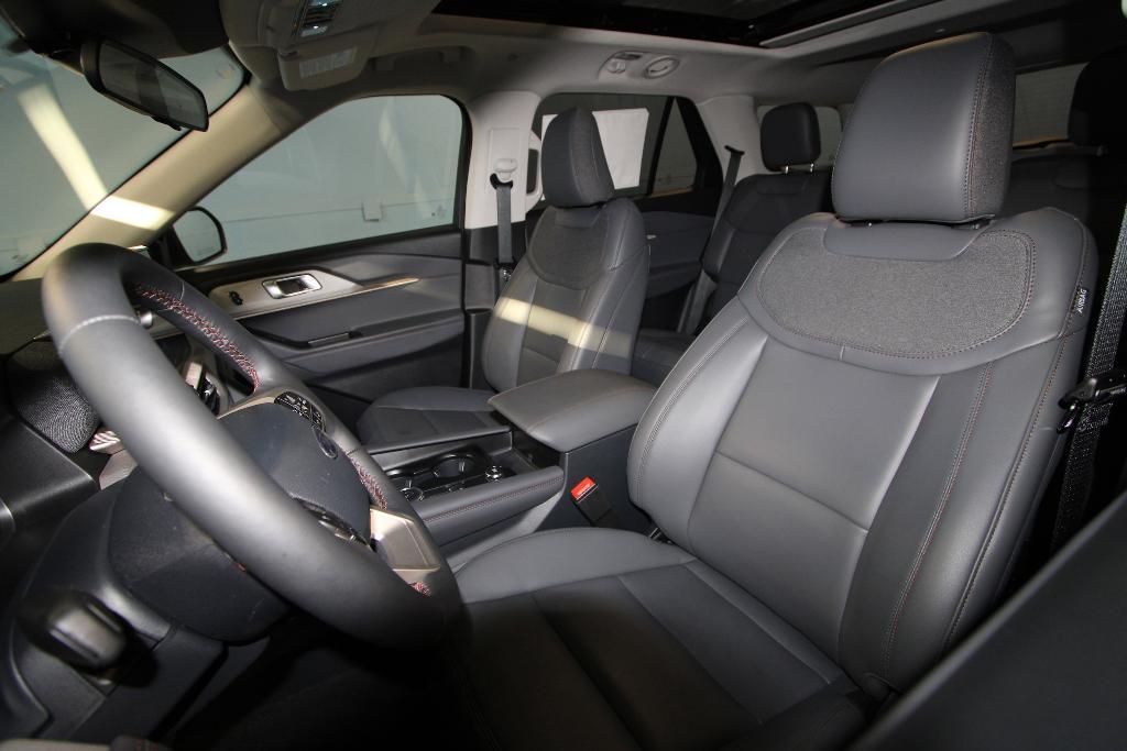 new 2025 Ford Explorer car, priced at $48,880