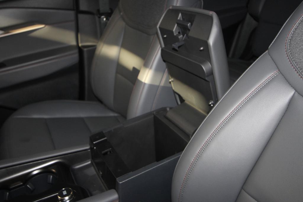 new 2025 Ford Explorer car, priced at $48,880
