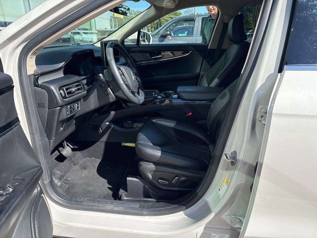used 2022 Lincoln Nautilus car, priced at $31,991