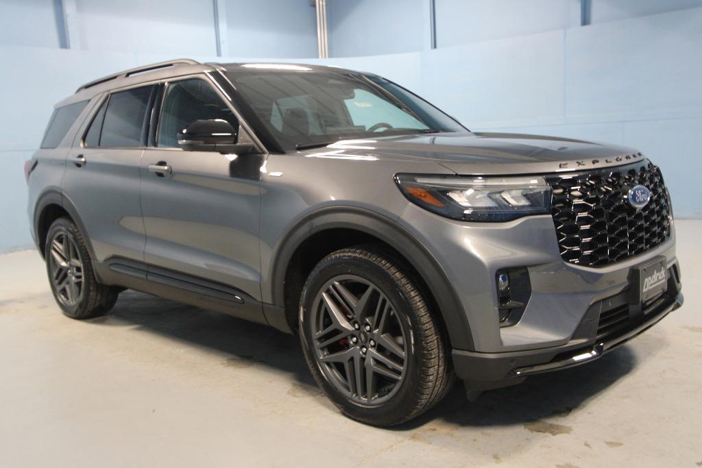 new 2025 Ford Explorer car, priced at $51,808