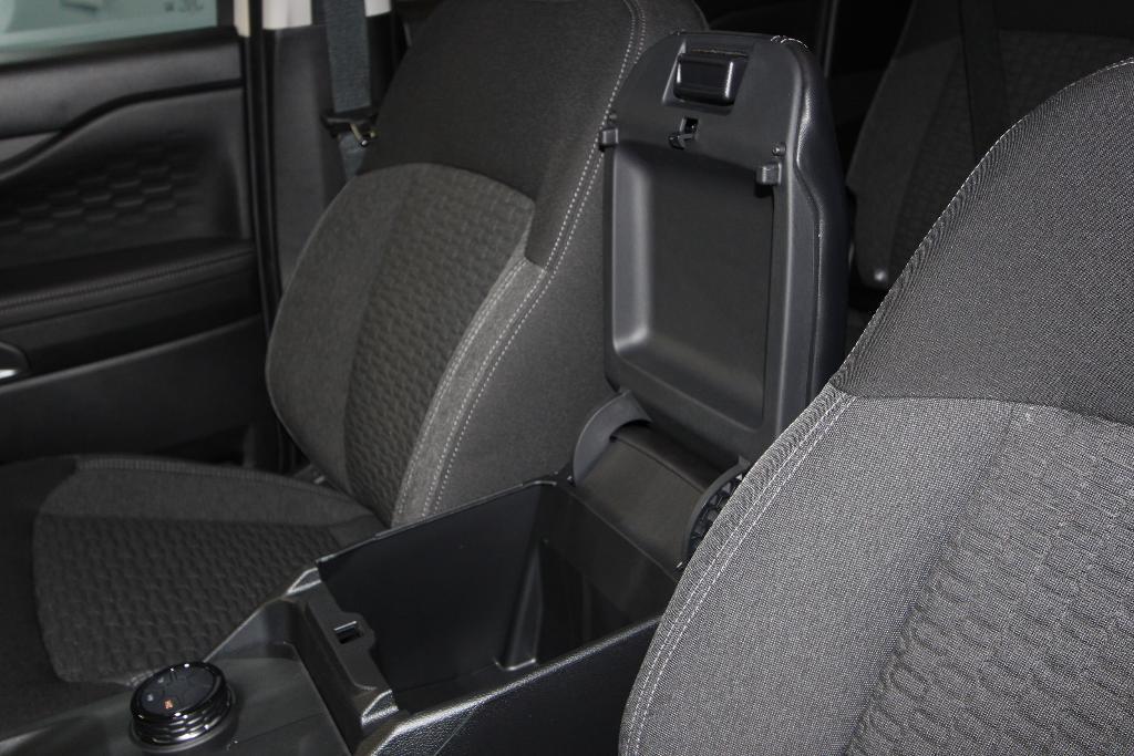 new 2025 Ford Ranger car, priced at $42,290