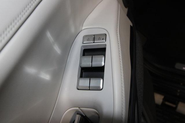 new 2025 Lincoln Navigator car, priced at $109,300