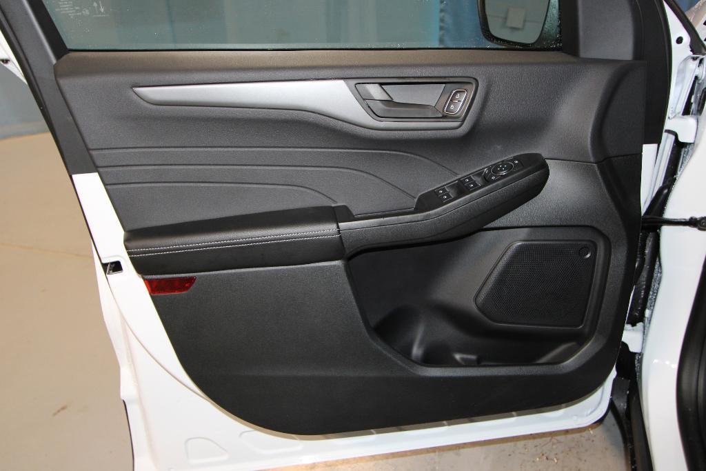 new 2025 Ford Escape car, priced at $28,824