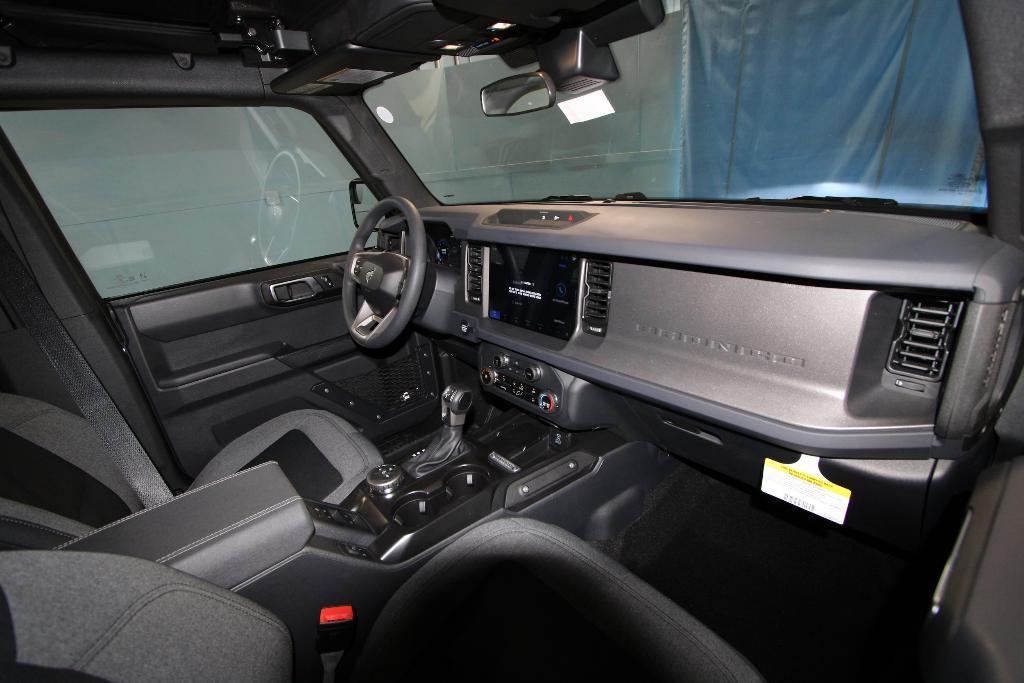 new 2025 Ford Bronco car, priced at $40,964