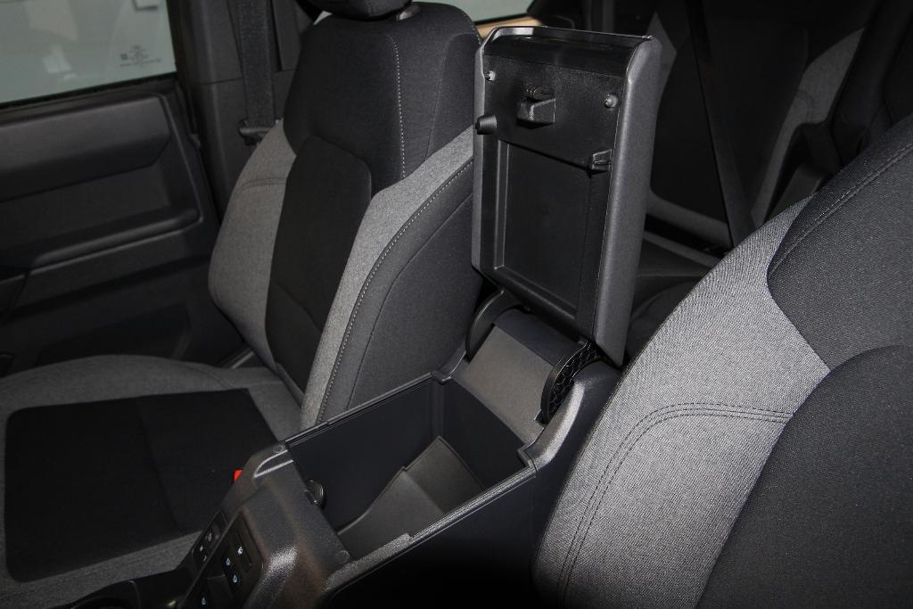new 2025 Ford Bronco car, priced at $40,964